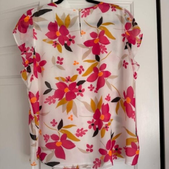 Floral Round Neckline Short Flutter Sleeve - Picture 2 of 3